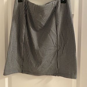 Black and white plaid skirt